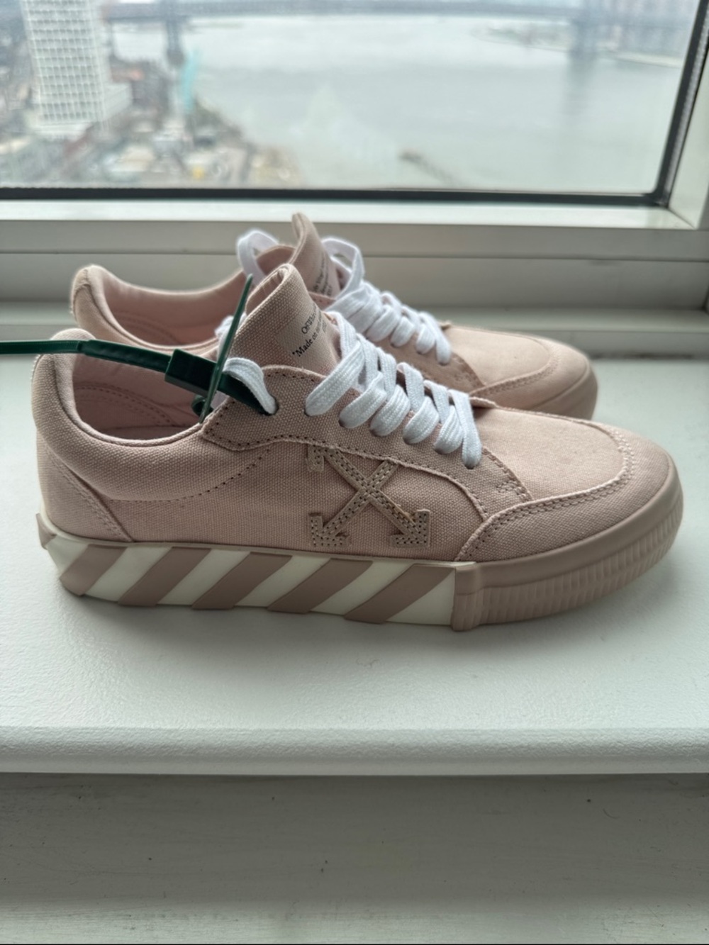 Off-White Vulcanized Low Top Sneakers, Pink EU 38